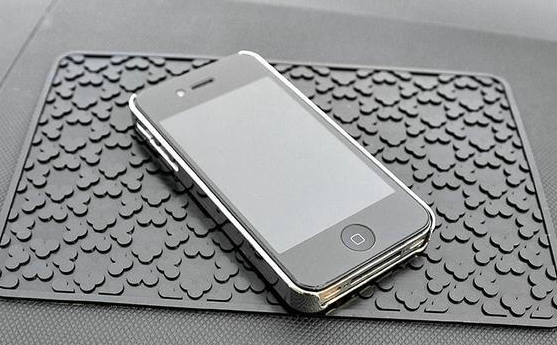 矽膠製品邊緣開裂,矽膠製品排氣難的問題 矽膠製品邊緣開裂,矽膠製品排氣難的問題