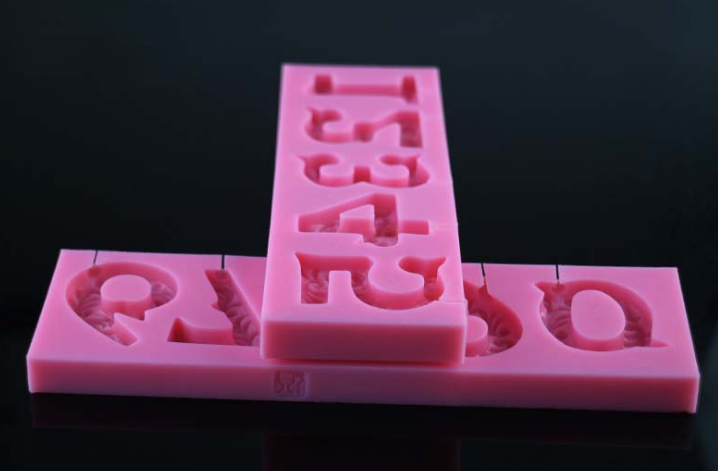 矽膠模具製作過程中出現氣泡的原因和解決辦法 矽膠模具製作過程中出現氣泡的原因和解決辦法