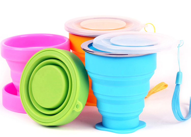 矽膠杯子能裝開水嗎,矽膠水杯可以裝開水嗎 矽膠杯子能裝開水嗎,矽膠水杯可以裝開水嗎