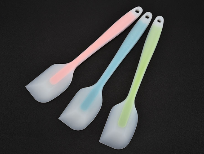 矽膠刮刀的作用,如何挑選矽膠刮刀 矽膠刮刀的作用,如何挑選矽膠刮刀