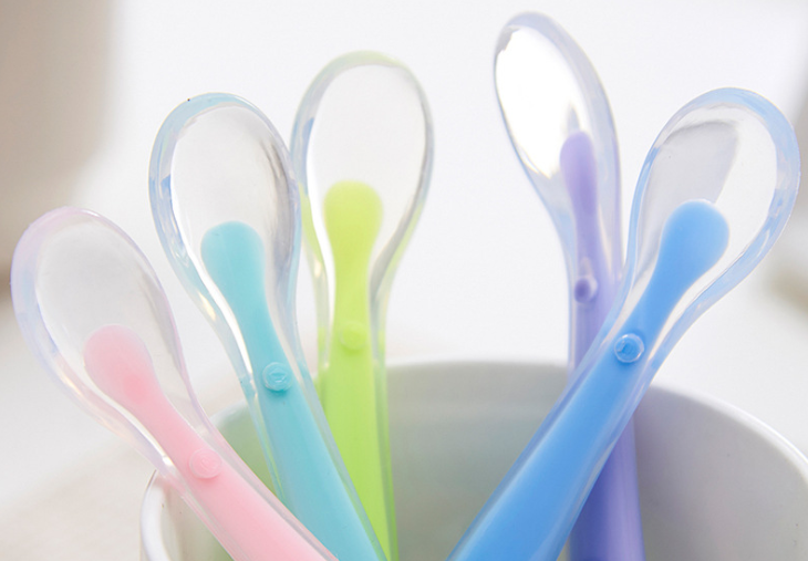 怎麽選擇嬰兒矽膠勺子,怎樣選購寶寶矽膠勺,兒童矽膠勺子怎麽選 怎麽選擇嬰兒矽膠勺子,怎樣選購寶寶矽膠勺,兒童矽膠勺子怎麽選