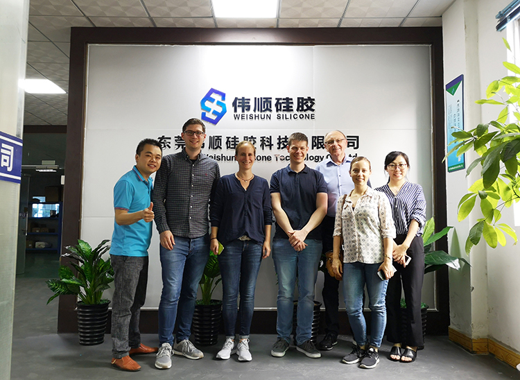 億光副總Kaiser對丝瓜视频看污片APP的肯定