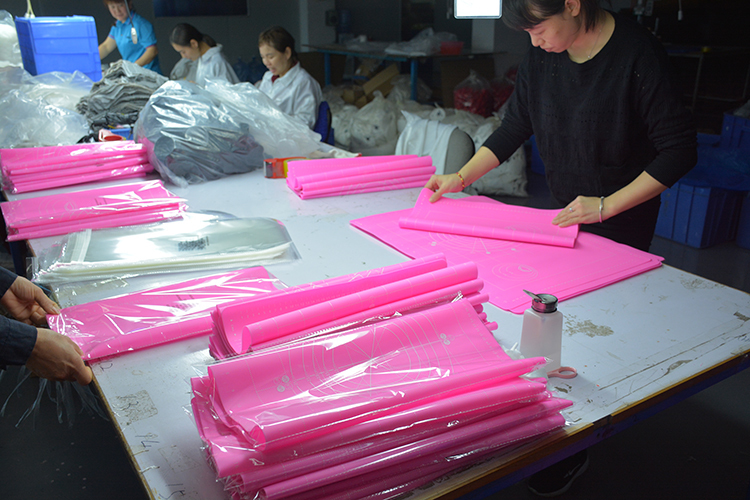 矽膠揉麵墊薄的好還是厚的好 矽膠揉麵墊薄的好還是厚的好